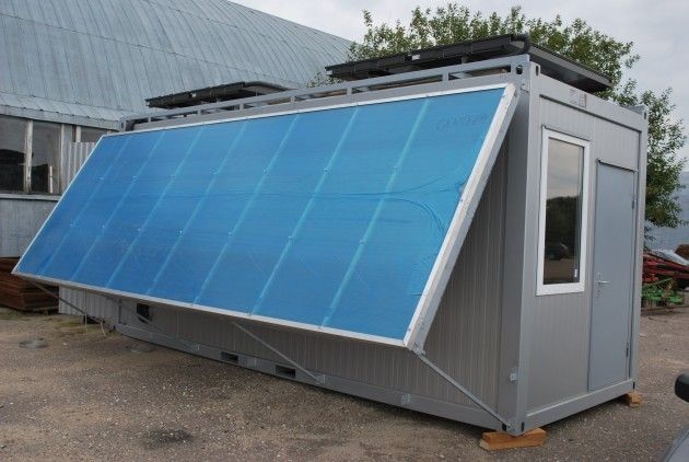 Brakke med solcellepanel